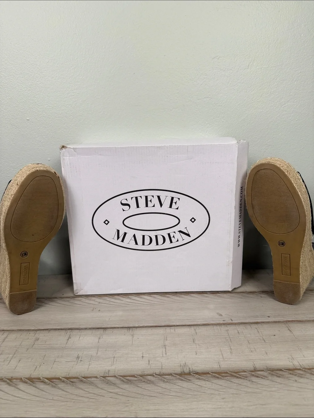Steve Madden Gorgeous Black Espadrille Wedge Sandals with Ankle Straps Size 8.5